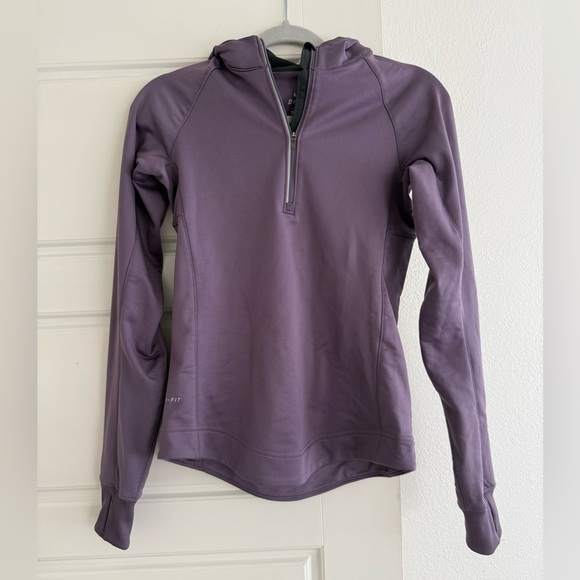 Nike Jackets & Blazers - Women’s Nike Dri-Fit Long Sleeve Purple Pullover with Hood